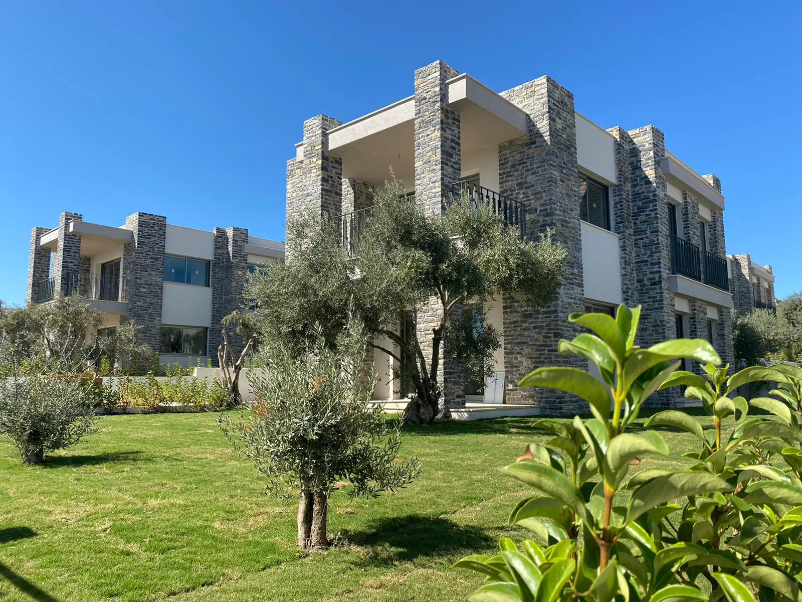 HALİL ÖZELBEY EVLERİ