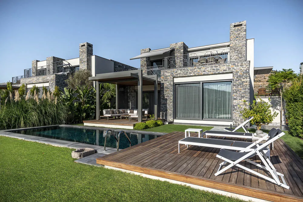 Regia Stone görsel 2